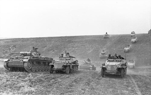 Ligne Maginot ou Blitzkrieg : Quelle Doctrine IA pour votre Stratégie Commerciale B2B ?